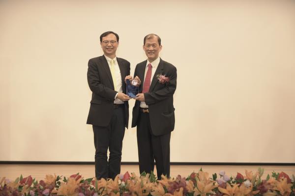 CMUH won the 6th International Medical Model Prize-Group Award in 2021 CMUH has been recognized with four awards over the years, demonstrating the value of the development of international medicine in
