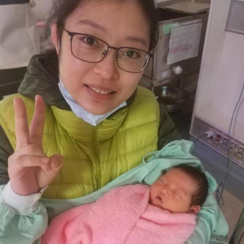 【Lee Women’s Hospital】With rare Bicornuate Uterus, she gave birth to a lovely baby girl