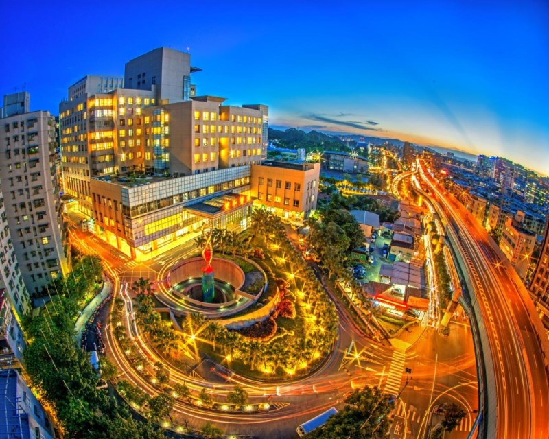 The Nightscape of Shuang Ho Hospital